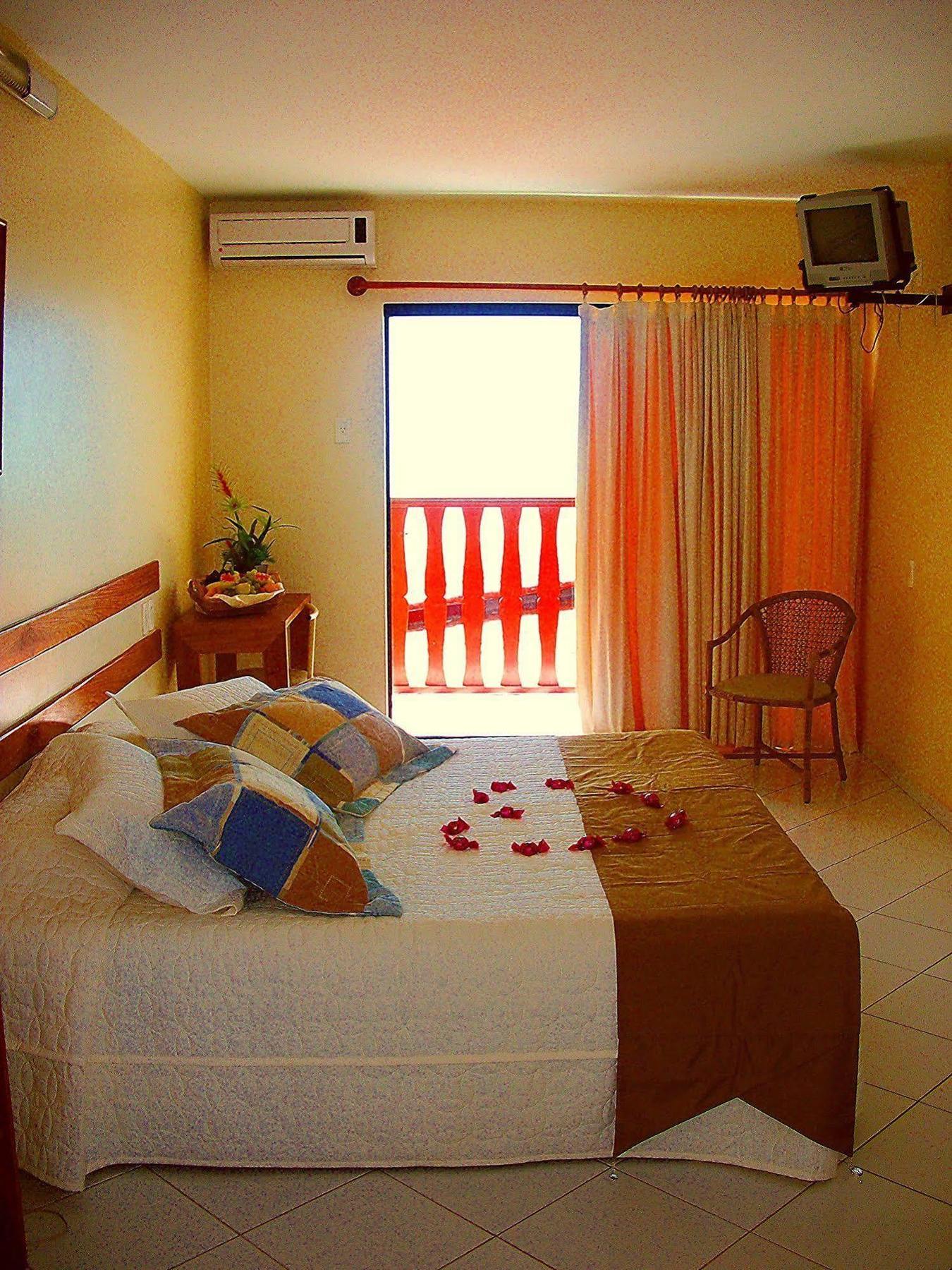 Hotel Laina's Place 3*